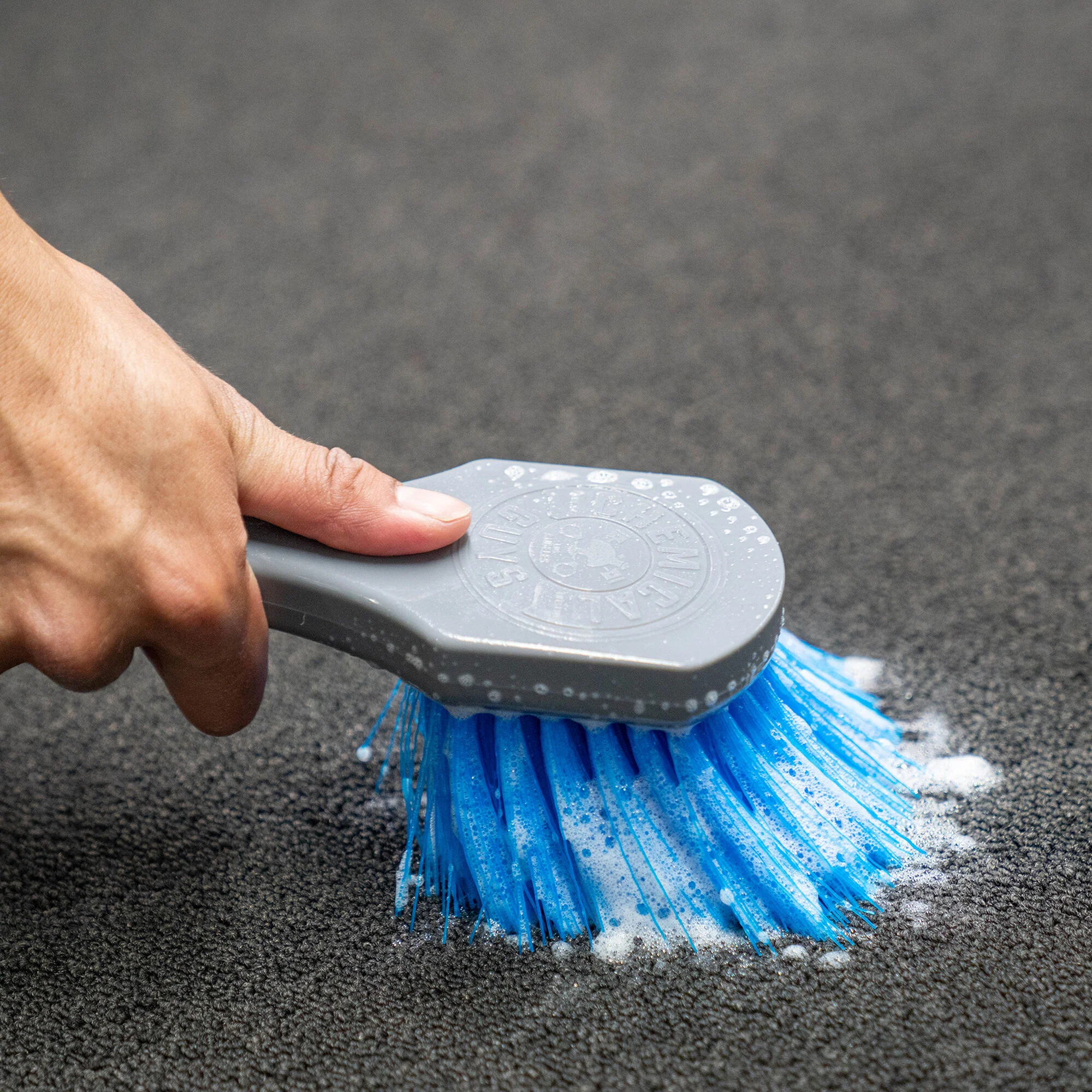 Big Blue Stiffy Heavy Duty Tire Brush - Dynamic Auto LLC