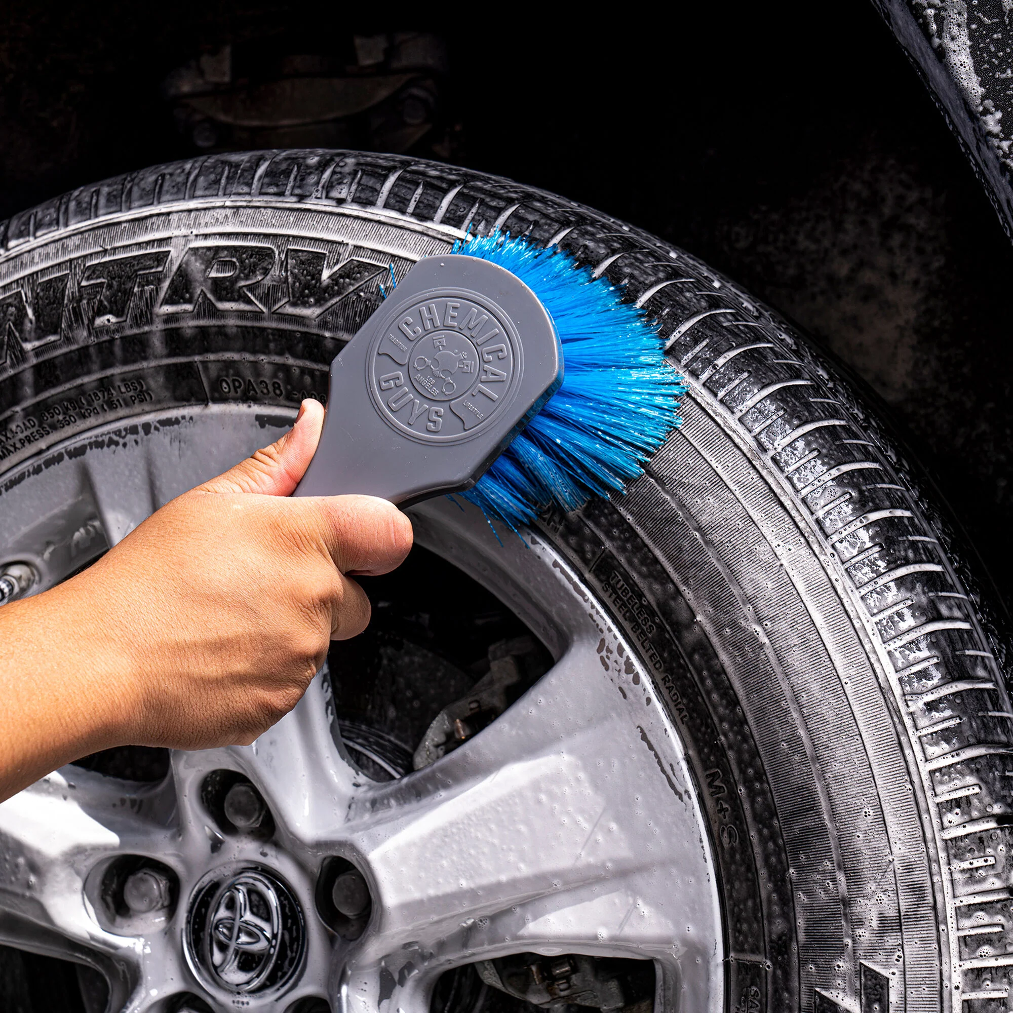 Big Blue Stiffy Heavy Duty Tire Brush - Dynamic Auto LLC